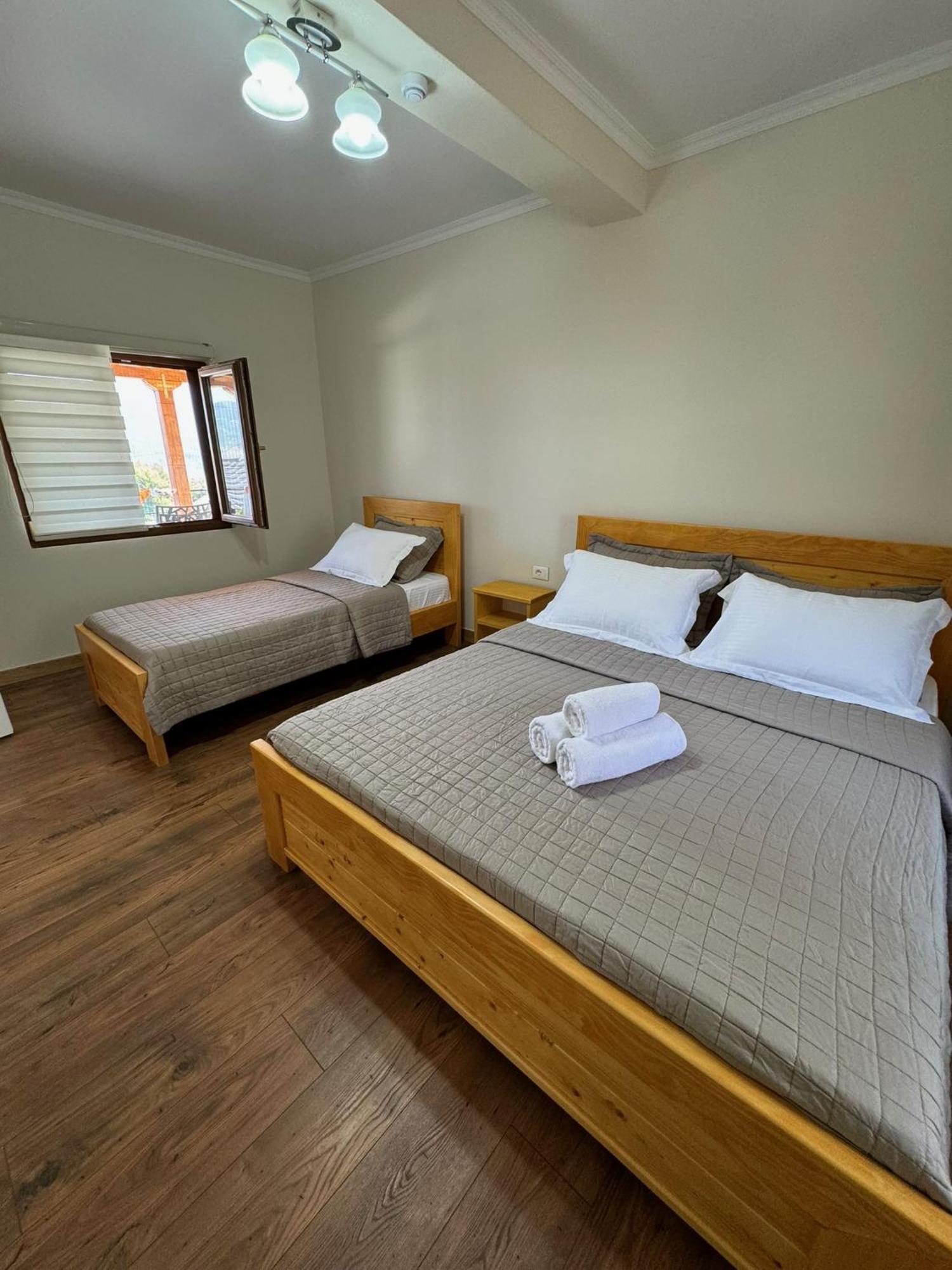 Villa Sana Rooms Përmet Buitenkant foto